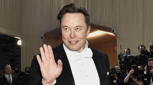 El anuncio del acuerdo valorado en 44.000 millones de dólares a fines de abril había generado temores de que la plataforma experimentaría un aumento en el abuso y la desinformación después de que Elon Musk.