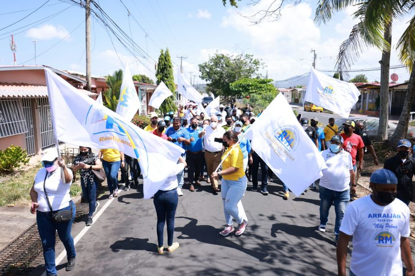 Miembros del partido Realizando Metas (RM)