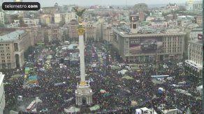 Siguen las protestas en Ucrania contra el gobierno