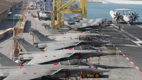 Catar firma un acuerdo con Francia para la compra de 24 aviones Rafaele