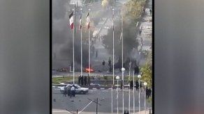 Fuerzas de seguridad disparan a manifestantes en Irán tras homenaje a Mahsa Amini