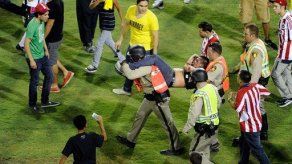 Hinchas de Chivas y América riñen en Las Vegas