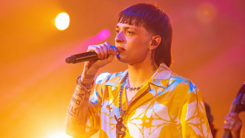 Peso Pluma | Cantante de música regional mexicana.