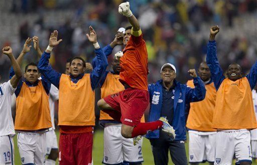 Sorprende Leverón en convocatoria de Honduras