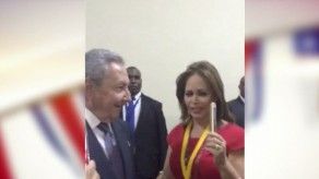 Glenda Umaña narra lo sucedido durante entrevista a Raúl Castro