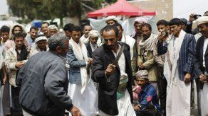 Rebeldes chiíes avanzan en Yemen