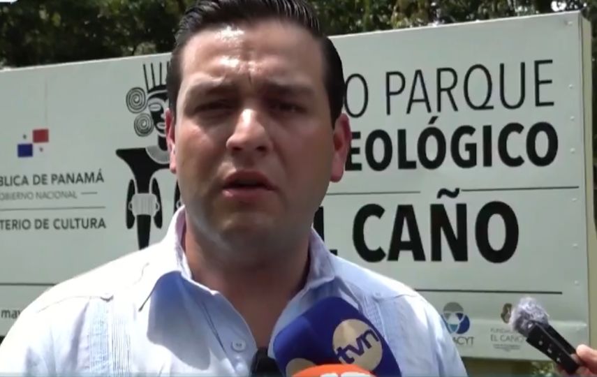 Embajador de Estados Unidos Kevin Cabrera