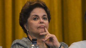 Rousseff dice que condena a Lula consumaría golpe de Estado parlamentario