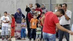 Francia espera por decisión de EEUU sobre Siria