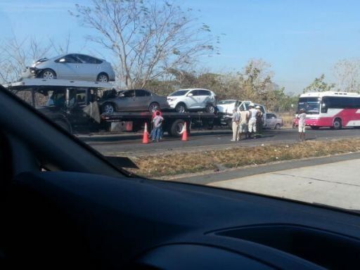 Accidente múltiple en Interamericana paraliza tráfico hacia el interior