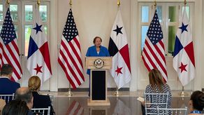 La embajadora de EstadosUnidos en Panamá, Mari Carmen Aponte.