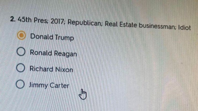 Florida: Maestra se refiere a Trump como idiota en examen