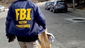 Esposo de mujer atropellada demanda al FBI por B/. 35 millones