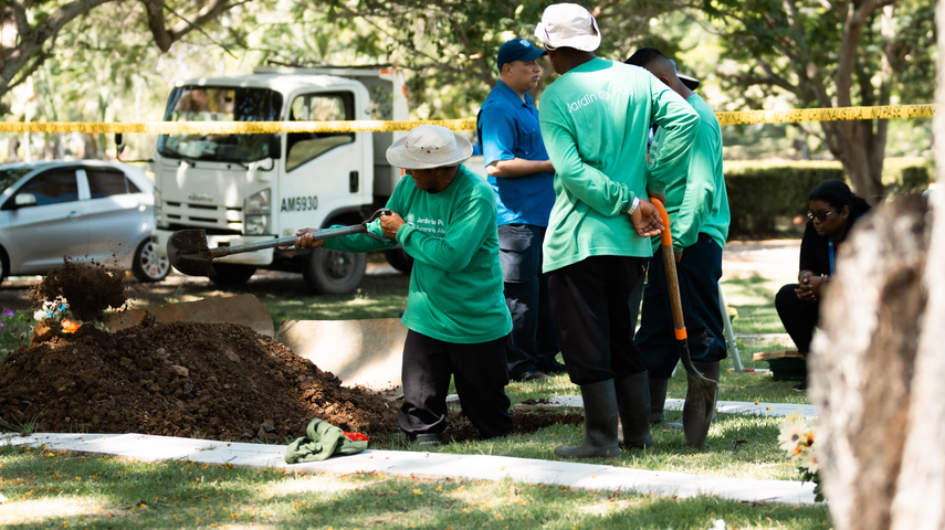 Exhumación de restos por la Fiscalía y Medicina Legal