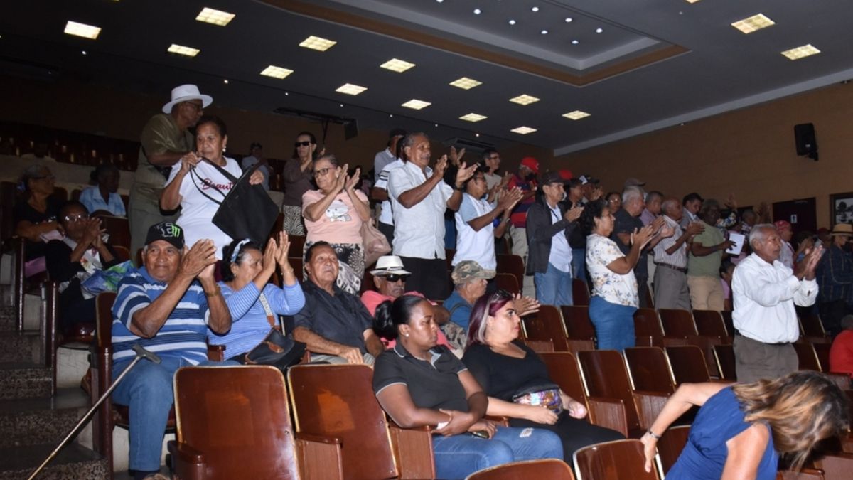 Jubilados y pensionados en la Asamblea Nacional. Jubilados y pensionados en la Asamblea Nacional.