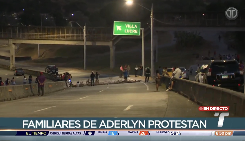 ¡Exigen respuestas! Familiares y amigos de Aderlyn Llerena cerraron el Corredor Norte&nbsp;