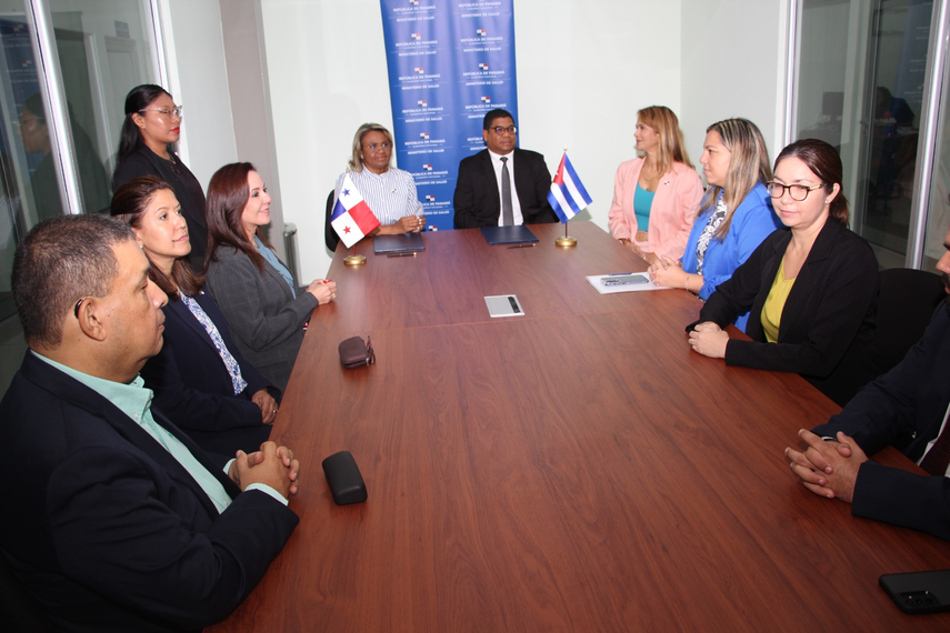 Fortaleciendo las relaciones entre Panamá y Cuba. Fortaleciendo las relaciones entre Panamá y Cuba.