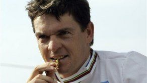 Grabsch da la sorpresa en la contrarreloj masculina