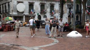 Algunos turistas continúan llegando a Panamá a pesar de la crisis social