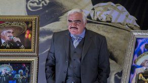 El Cigala busca grabar dueto con Vicente Fernández en próximo disco homenaje