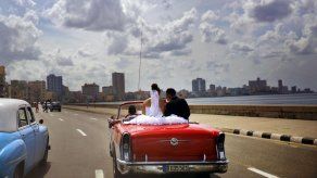 Arranca Obama histórica visita a Cuba