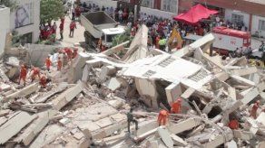 Confirman 2 muertos y 9 desaparecidos en el derrumbe de un edificio en Brasil