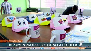 Jóvenes aprenden técnicas de diseño gráfico en Chapala