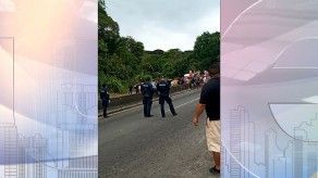 Cierran calles en Loma Cová, residentes exigen bolsas de comida