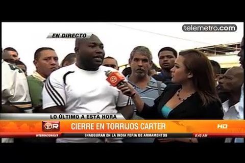 Usuarios de ruta Torrijos Carter cierran vía por cobro de B/.0.50