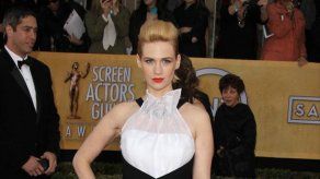 January Jones: Debería necesitarse una licencia para ser padre