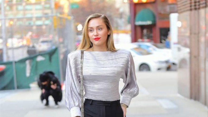 Miley Cyrus define como una violación de su libertad el incidente ocurrido en Barcelona