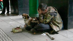 Los mendigos con perros obtienen más dinero
