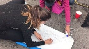 Agónica espera de parientes de desaparecidos por sismo en México