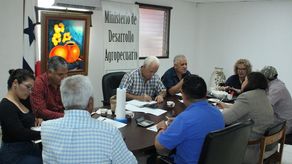 Comisión del MIDA. Comisión del MIDA.