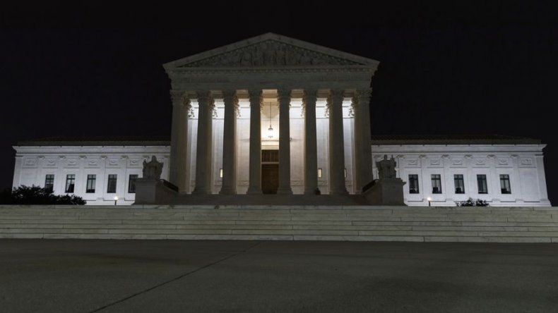 Corte Suprema autoriza restricciones de Trump al asilo