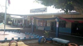 Entregan orden de proceder para reparación de escuela República de Francia