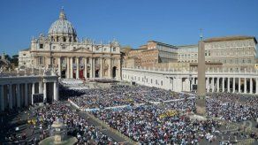 El Vaticano siente vergüenza tras el caso de curas pederastas en EEUU