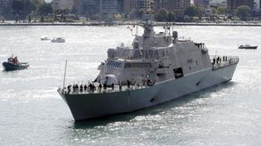 El programa de buques de combate litoral se anunció después de los ataques terroristas del 11 de septiembre de 2001.
