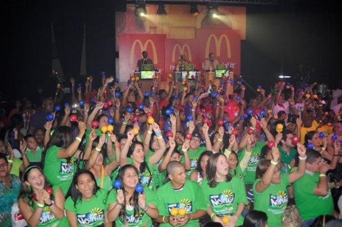 Semifinal de Pelaos con Salsa