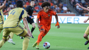 Adalberto Carrasquilla marcó un golazo en eliminación del Houston Dynamo