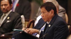 Duterte dice en Vietnam que mató a alguien cuando tenía 16 años