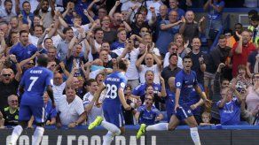 Fábregas y Morata anotan