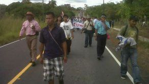 Indígenas Ngäbe Buglé se mantienen en cruce de San Félix