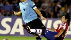 Paraguay obtiene empate 1-1 en visita a Uruguay