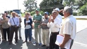 Jubilados y pensionados cierran la vía Interamericana en Chiriquí y exigen aumentos y bonos
