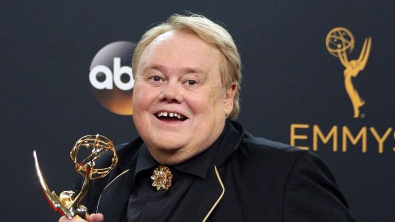 Premios a series de comedia marcan inicio de los Emmy