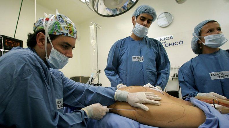 Dominicana: Cierran clínica estética por muerte de 2 mujeres