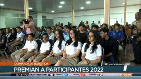 Premian a estudiantes que participaron en Olimpiadas de Robótica 2022