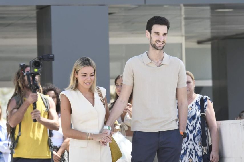 Sergio Rico es dado de alta del hospital Virgen del Rocío de Sevilla