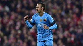 Francia ya espera a Neymar y la liga intenta bloquear su traspaso